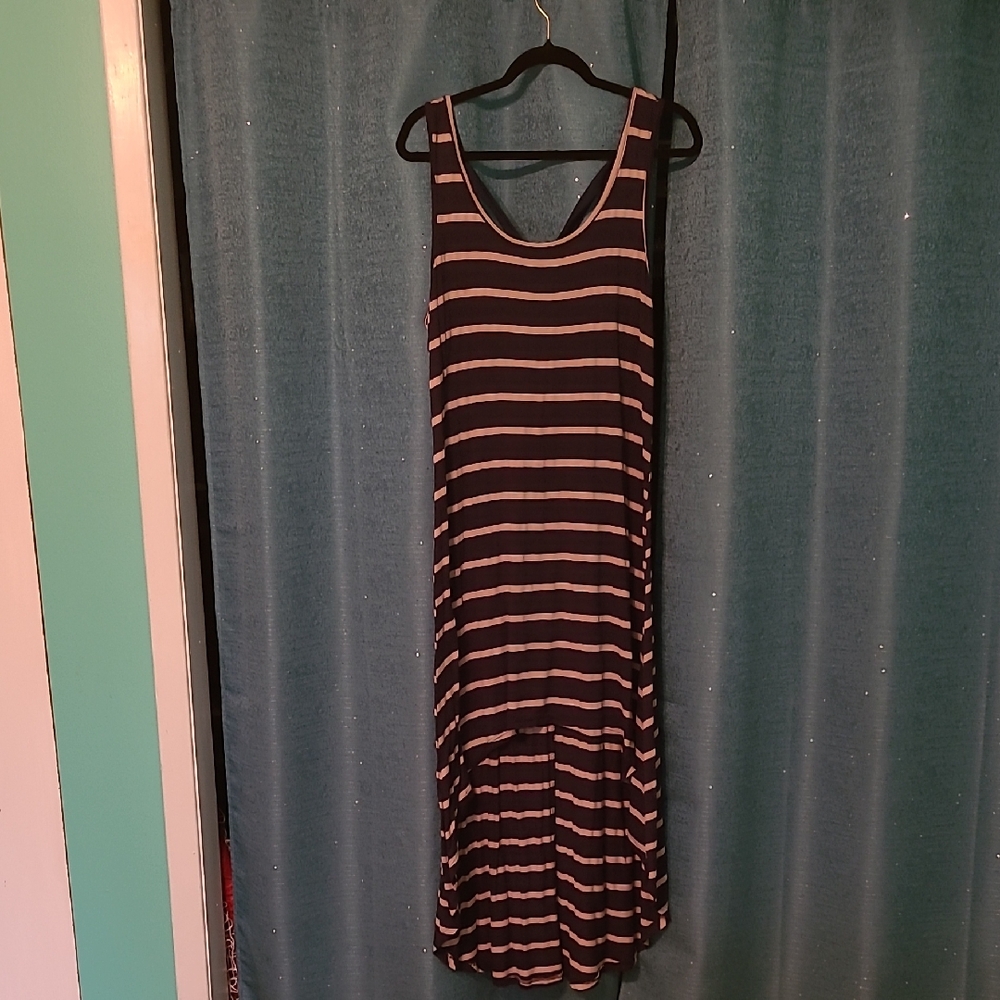 Elegant Striped Maxi Dress in Black and Pink
